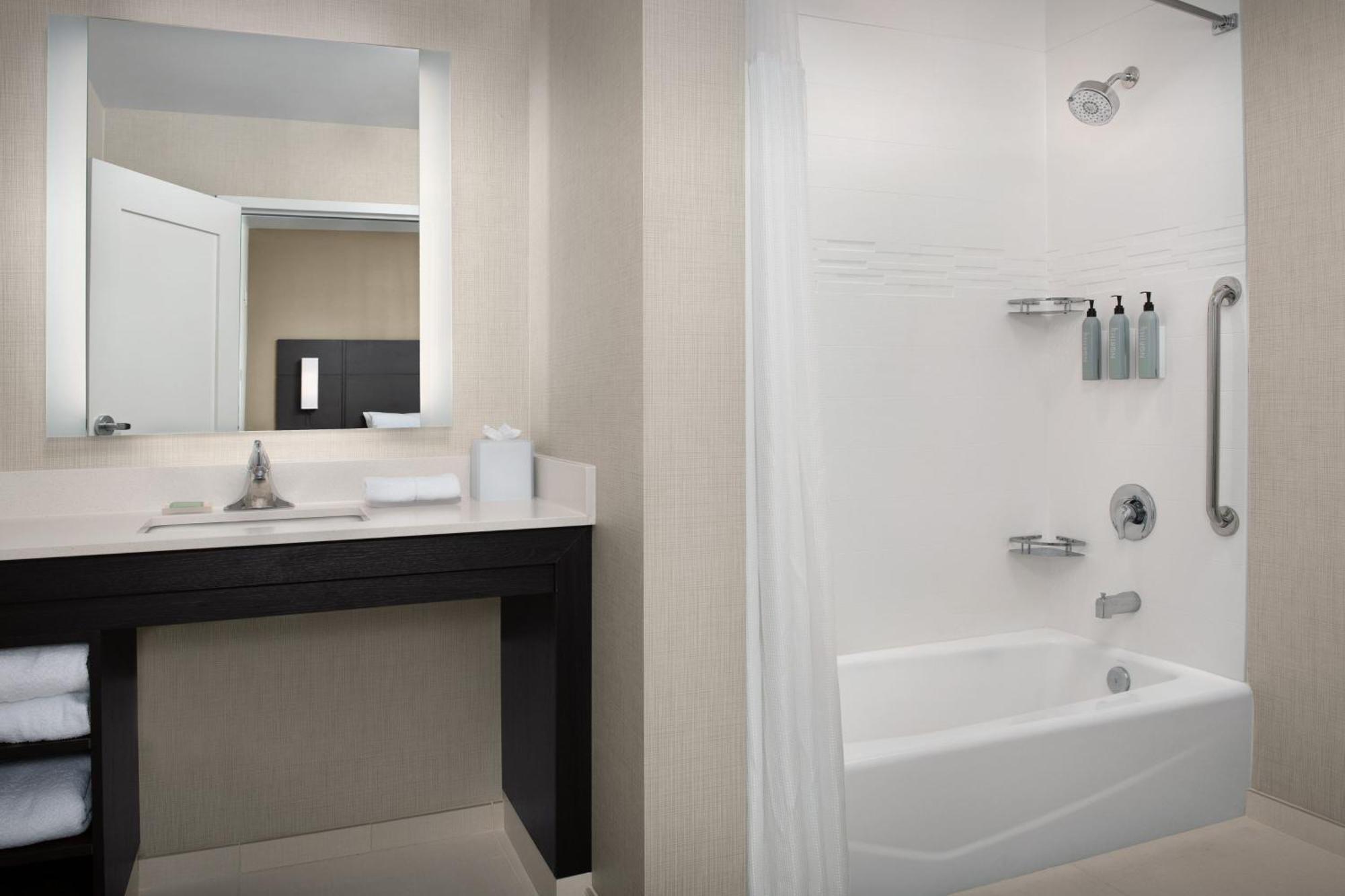 Residence Inn By Marriott Fresno 클로비스 외부 사진
