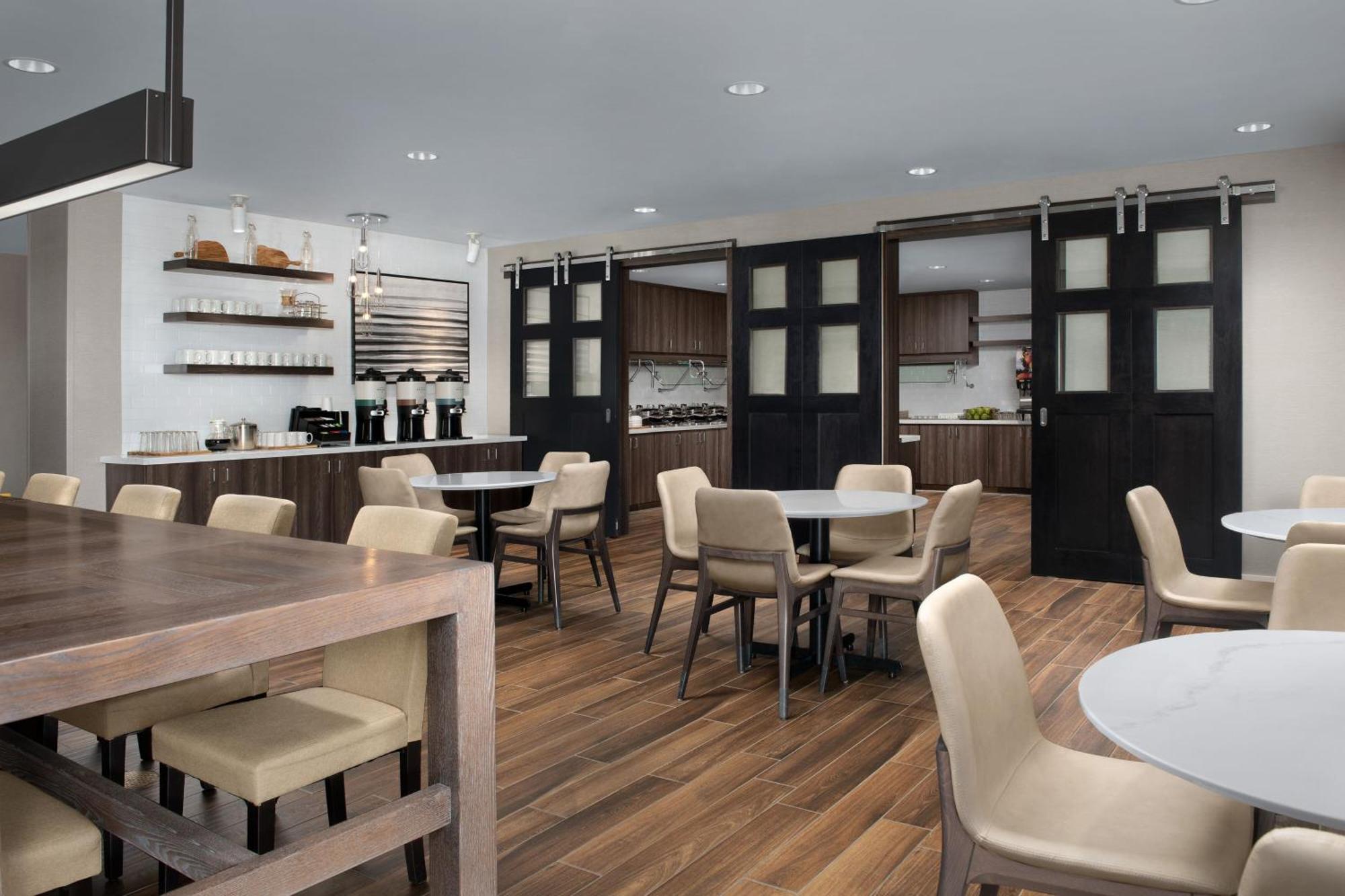 Residence Inn By Marriott Fresno 클로비스 외부 사진