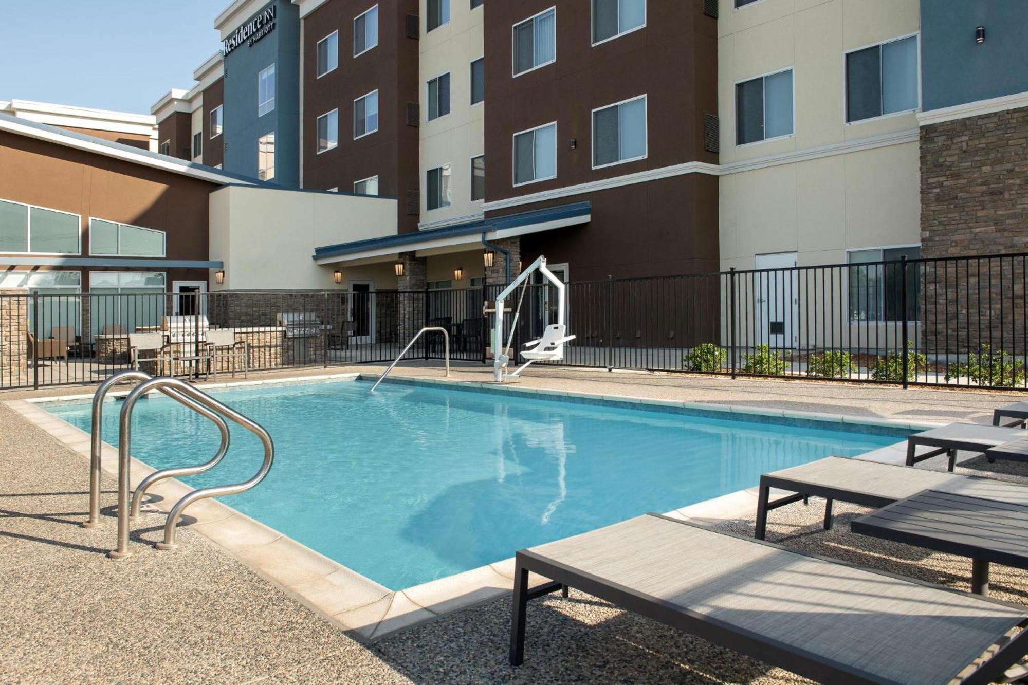 Residence Inn By Marriott Fresno 클로비스 외부 사진